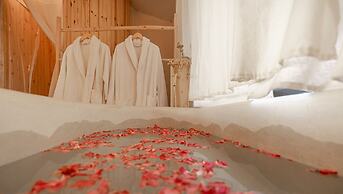 Imperial Glory Lodges