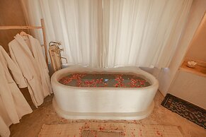 Imperial Glory Lodges