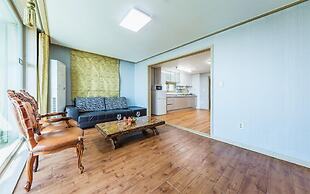 Beach Hill View House