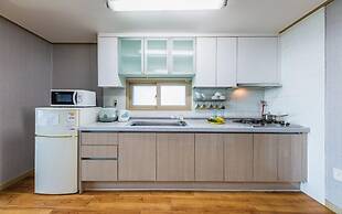 Beach Hill View House