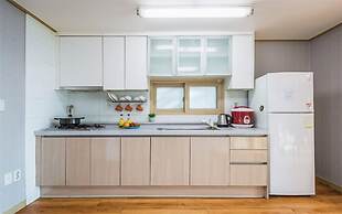 Beach Hill View House