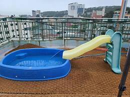 Beach Hill View House