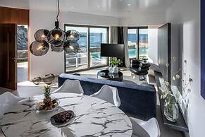 Made By The Sea Villas 21 Bdrm