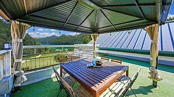 ello-el kids Pool Villa Pension