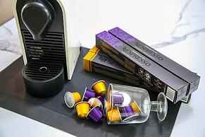 ello-el kids Pool Villa Pension