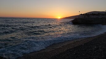 1bed Beachfront With Seaview Balcony - 5mintobeach