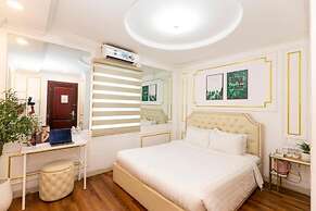Quy Hung Hotel Central