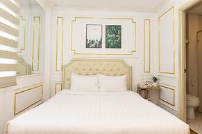 Quy Hung Hotel Central