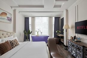 Quy Hung Hotel Central