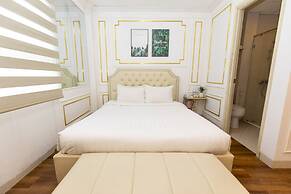 Quy Hung Hotel Central