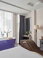 Quy Hung Hotel Central