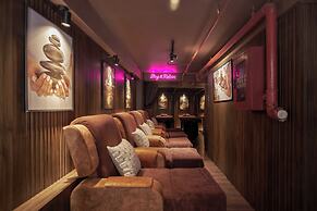 Quy Hung Hotel Central