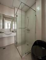 Quy Hung Hotel Central