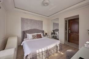 Quy Hung Hotel Central