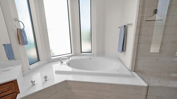 Casa Soleil 3 Bedroom Home by RedAwning