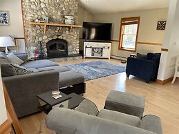 Blueberry More Limit 17 7 Bedroom Home by RedAwning