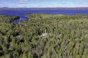 Blueberry More Limit 17 7 Bedroom Home by RedAwning