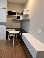 Supertramp House - Gold View Apartment