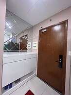 Supertramp House - Gold View Apartment