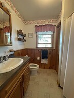 Paradise Point Limit 10 4 Bedroom Cottage by Redawning