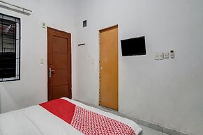 OYO 92111 Dinda Homestay Syariah
