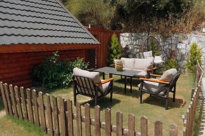 Doors Urla Hotel & Bungalows