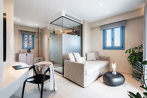 Aura Suites Paros