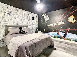 Fun, Games & Relaxation At Solterra Resort 6 Bedroom Home by Redawning