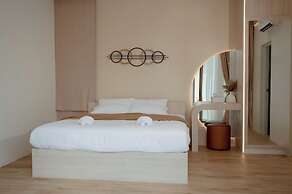 Villa Paramount 2