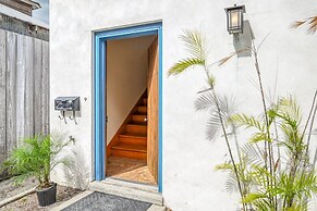 62 Hypolita Carriage House