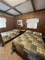 Highland Holiday Limit 7-10 3 Bedroom Cottage by RedAwning