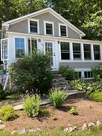 North Sebago Charmer Limit 10 3 Bedroom Home by RedAwning