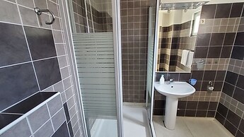 Economy Apartment 12 Sleeps 3 Guests