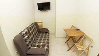 Economy Apartment 12 Sleeps 3 Guests