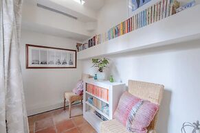 Quaint and Central Studio Flat - Chelsea