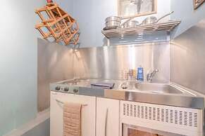 Quaint and Central Studio Flat - Chelsea