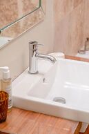 Quaint and Central Studio Flat - Chelsea