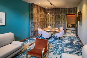 Renaissance Porto Lapa Hotel