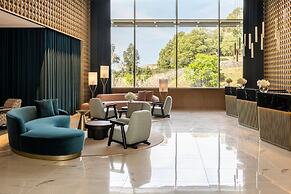Renaissance Porto Lapa Hotel
