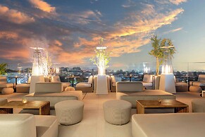 Renaissance Porto Lapa Hotel
