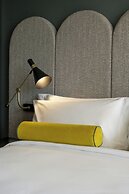 Renaissance Porto Lapa Hotel