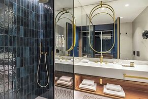 Renaissance Porto Lapa Hotel