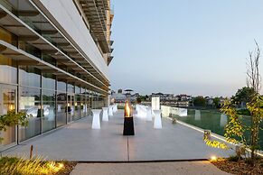 Renaissance Porto Lapa Hotel