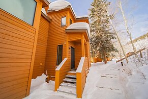 Tennis Townhomes 1309