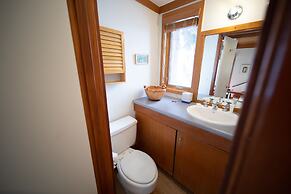 Tennis Townhomes 1309