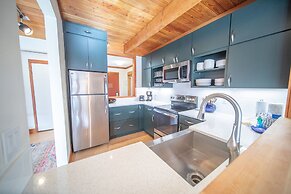 Tennis Townhomes 1309