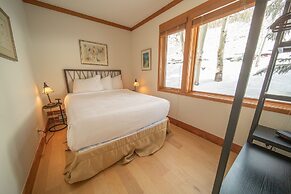 Tennis Townhomes 1309