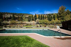 Tennis Townhomes 1309