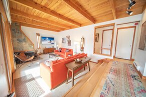 Tennis Townhomes 1309