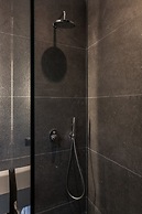 5BD 2 Level Beachfront Luxury Apt by the Olon